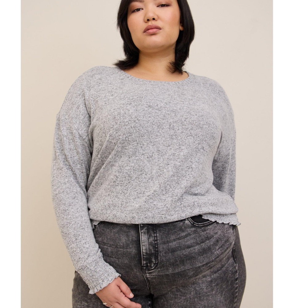Torrid Relaxed Fit Super Soft Plush Drop Shoulder Smocked Bottom Sweater Top EUC - Picture 8 of 8